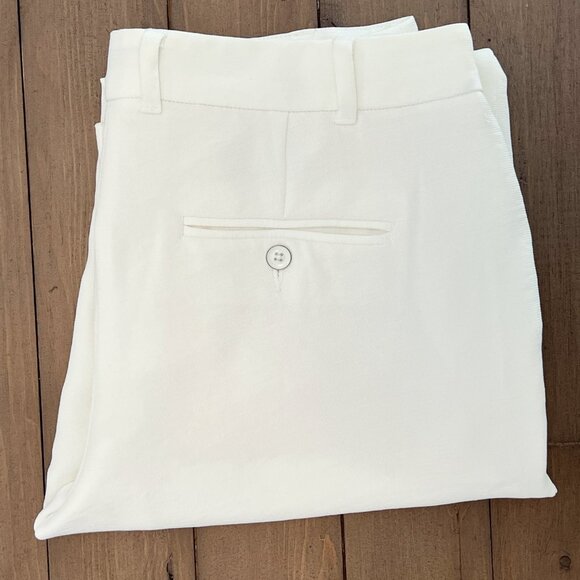 RW&Co Chic Modern Flare - White - US 6 - Picture 3 of 10